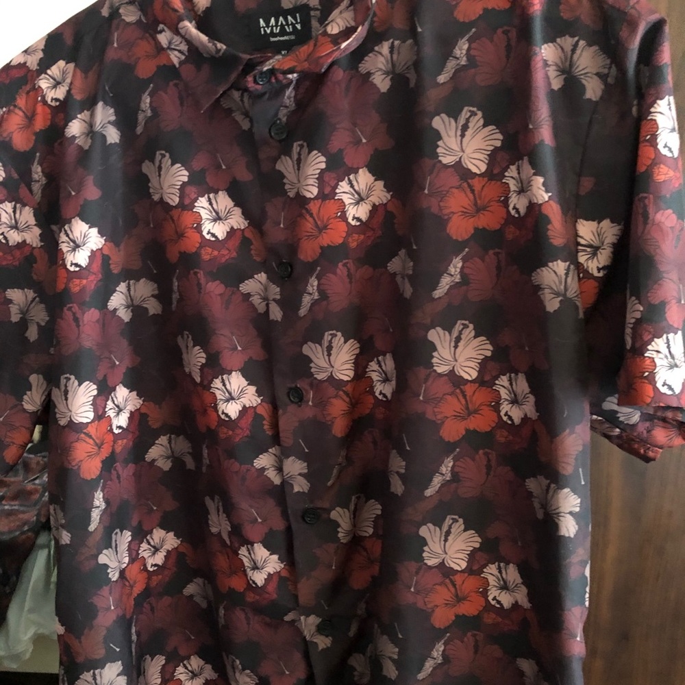 Short sleeve shirt